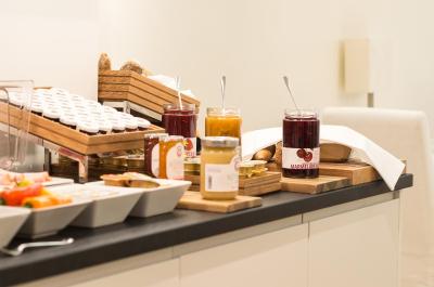 هتل اسپیز اند اسپیز