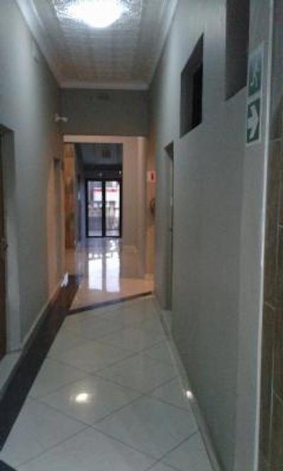 سیتی لج هتل ات اُر تامبو اینترنیشنال آیرپرت