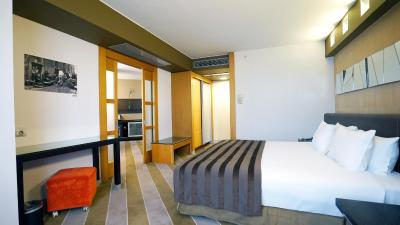 پوینت هتل تکسیم