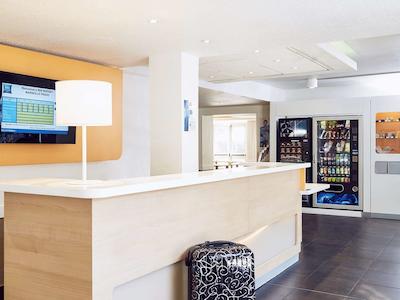 ایبیز بوجت مارسیل پرادو پارک دز اکسپسیشنز