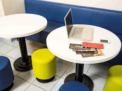 ایبیز بوجت نیس ارپرت پرمناد دز انگلیز