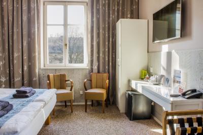 ریال کورت اپارتمنتز