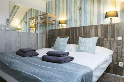 ریال کورت اپارتمنتز