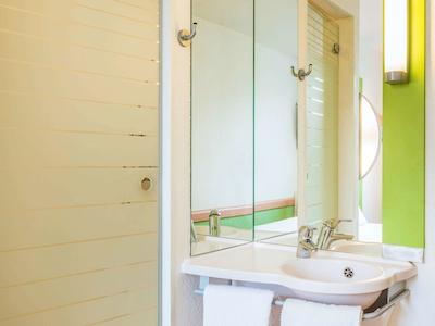 ایبیز بوجت چاتیلن پاریز اوست