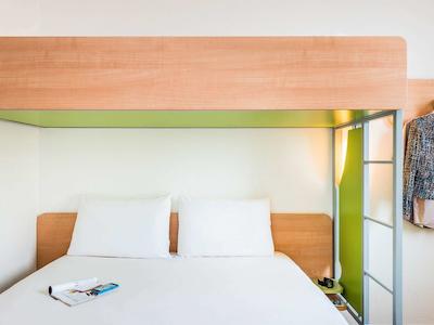 ایبیز بوجت چاتیلن پاریز اوست