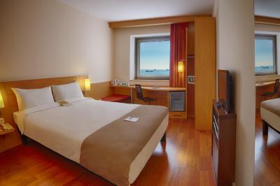 آیبیس استانبول زیتون بورنو