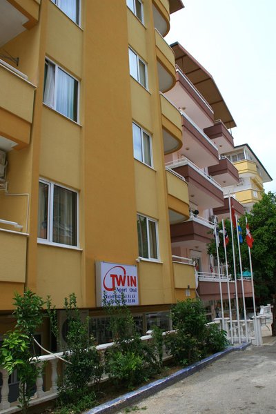 توین اپارت هتل