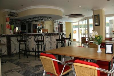 توین اپارت هتل