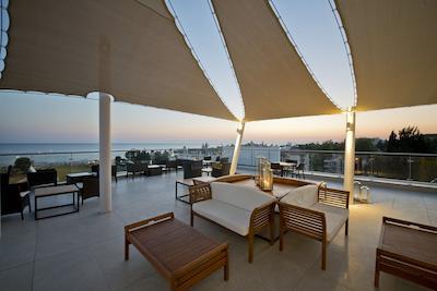 توی سنسیمار اندیز بای باروت هتلز