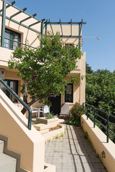 رینبو اپارتمنتز