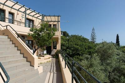 رینبو اپارتمنتز