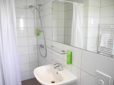 هتل اسپرتفروم رستک