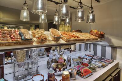 بست وسترن پرمیر هتل بن اچ اُنا-بردیوکس