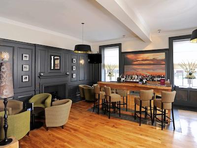 مرکور اسودامپتون سنتر دلفین