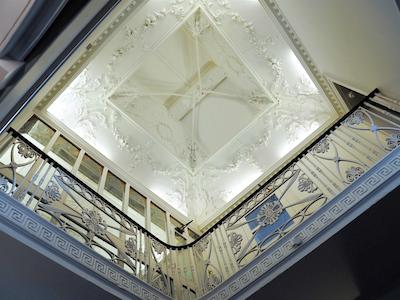 مرکور اسودامپتون سنتر دلفین