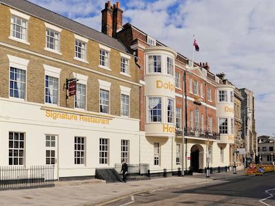 مرکور اسودامپتون سنتر دلفین