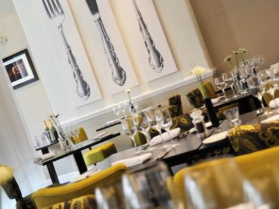 مرکور اسودامپتون سنتر دلفین