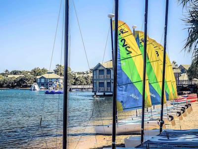 نوتل توین واترز