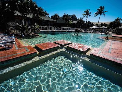 نوتل توین واترز