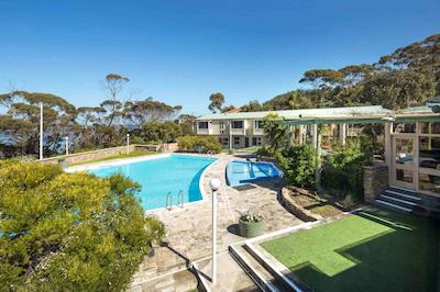 مرکور کانگارو ایسلاند لج