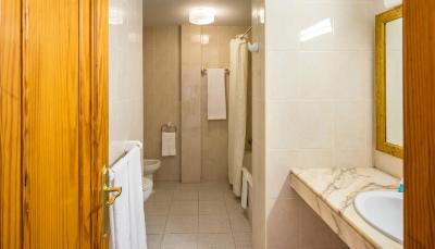 بلو اسیا لز فیسز