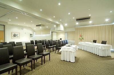 تریلوز هتل نلسُن