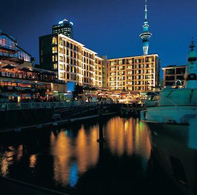 د سبل اوکلاند ویادوکت هاربور