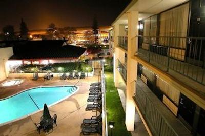 واگابند این اکسکوتیو ساکرامنتو (اُلد تون)