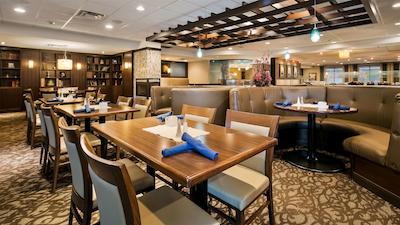 بست وسترن پلاس پرت اُکال هتل