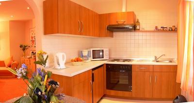 هتزل هتل لون