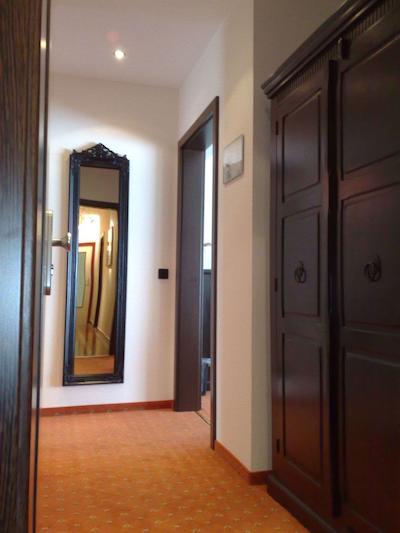 هتزل هتل لون