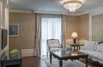 الیت ورلد بیزینس هتل