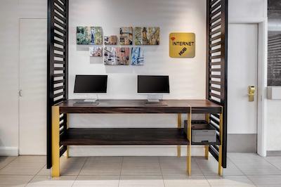 تراولج هتل اسیدنی وینیارد