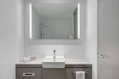 تراولج هتل اسیدنی وینیارد