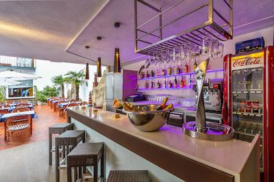 نپتونو هتل اند اپارتمنتز