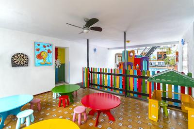 نپتونو هتل اند اپارتمنتز