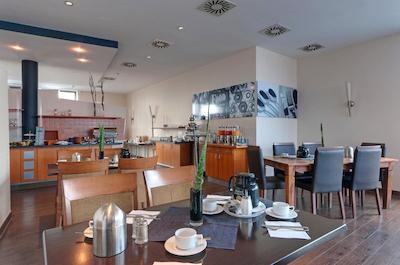 تریپ درتموند هتل