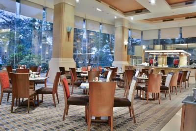 د راما گاردنز