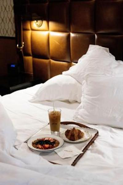 جیلد هال ا دمپسُن هتل