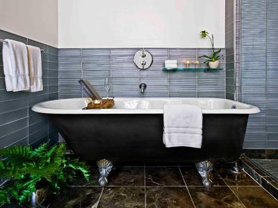 جیلد هال ا دمپسُن هتل