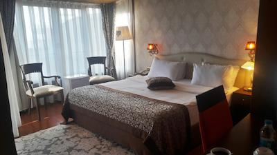 آرماگراندی اسپینا هتل-اسپشیال کتگوری