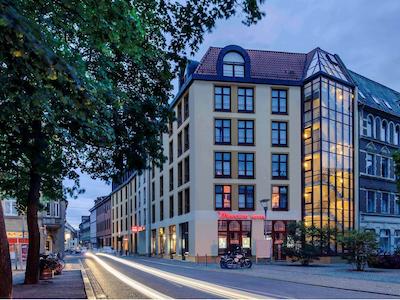 مرکور هتل ارفورت آلتستادت