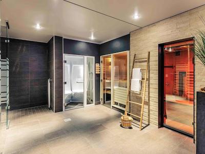 مرکور هتل ارفورت آلتستادت