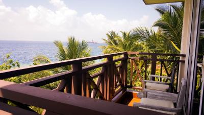 هولهول آیلند هتل