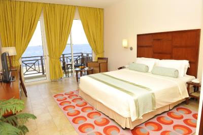 هولهول آیلند هتل