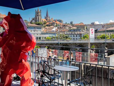 ایبیز استیلز لاوسان سنتر مادهوس