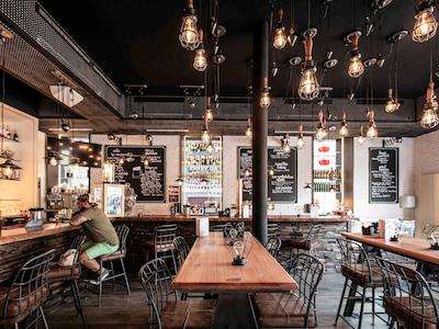 ایبیز استیلز لاوسان سنتر مادهوس