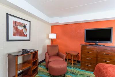 هوارد جهنسُن بای ویندهام ویرجینیا بیچ ات د بیچ