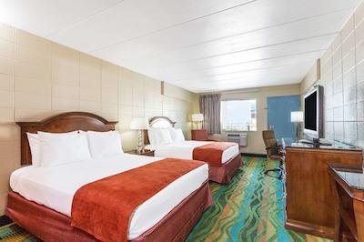 هوارد جهنسُن بای ویندهام ویرجینیا بیچ ات د بیچ