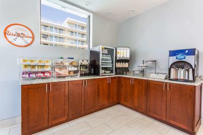 هوارد جهنسُن بای ویندهام ویرجینیا بیچ ات د بیچ